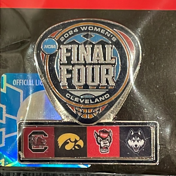 NIB commemorative pin from 2024 NCAA Women’s Basketball Championship - Cleveland - Picture 5 of 6